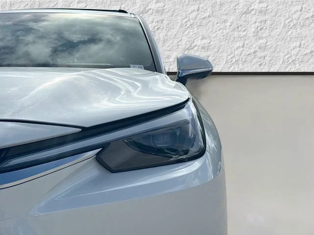 New 2026 Wind Chill Pearl Lexus PREMIUM AWD image 9