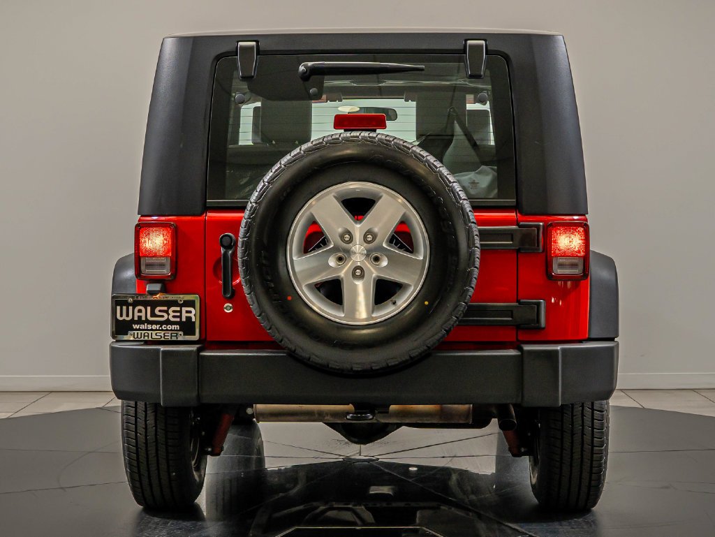 Used 2008 Flame Red Clearcoat Jeep Rubicon image 7