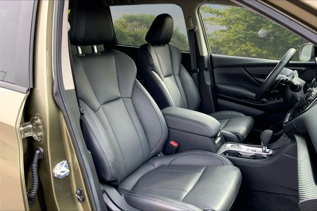 Used 2026 Brown Subaru Premium image 28