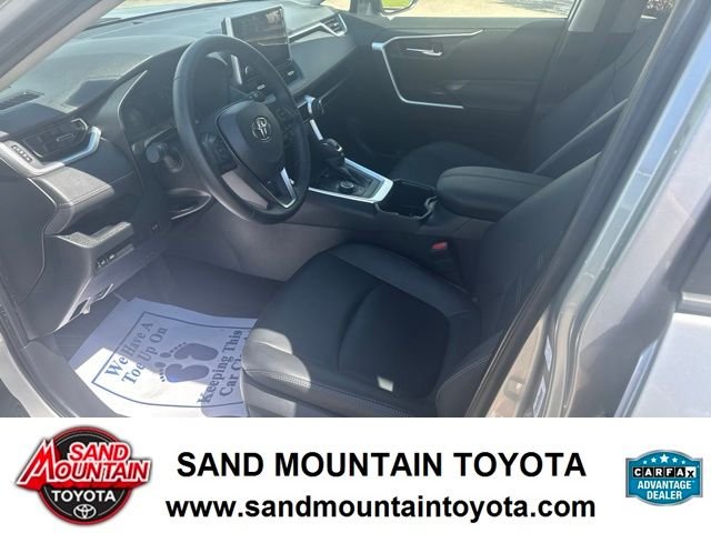 Used 2025 Silver Toyota XLE Premium image 13