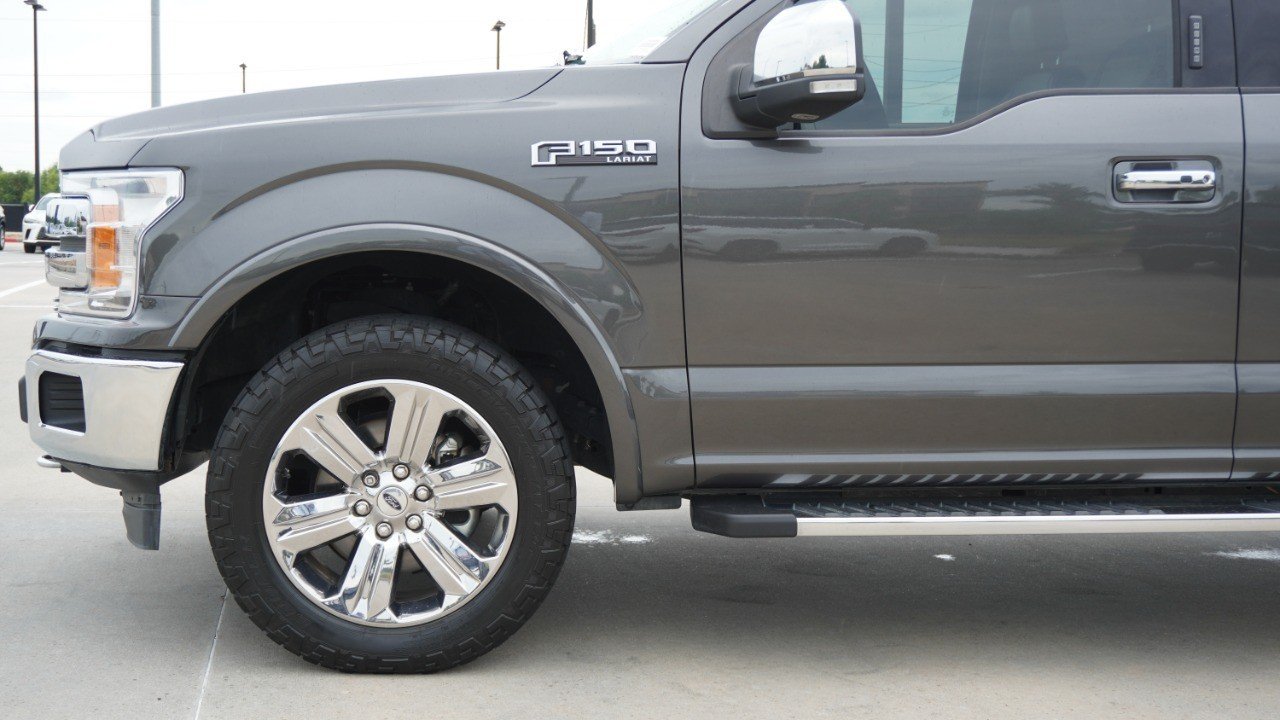 Used 2019 Gray Ford LARIAT image 10