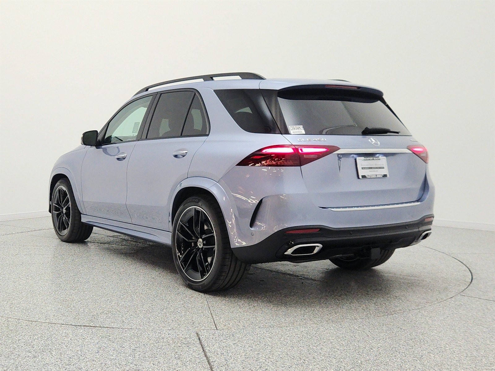 New 2026 MANUFAKTUR Cote d'Azur Light Blue Metallic Mercedes-Benz GLE 450 4MATIC® SUV image 7