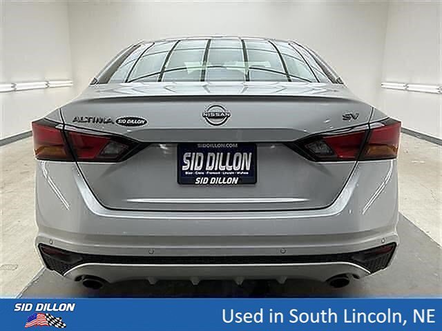 Used 2024 Brilliant Silver Metallic Nissan 2.5 SV image 5