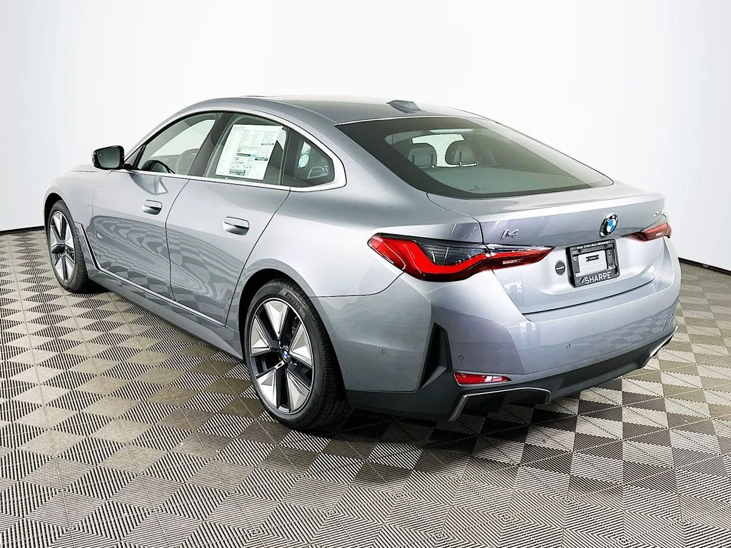 New 2026 Gray Metallic BMW xDrive40 image 7