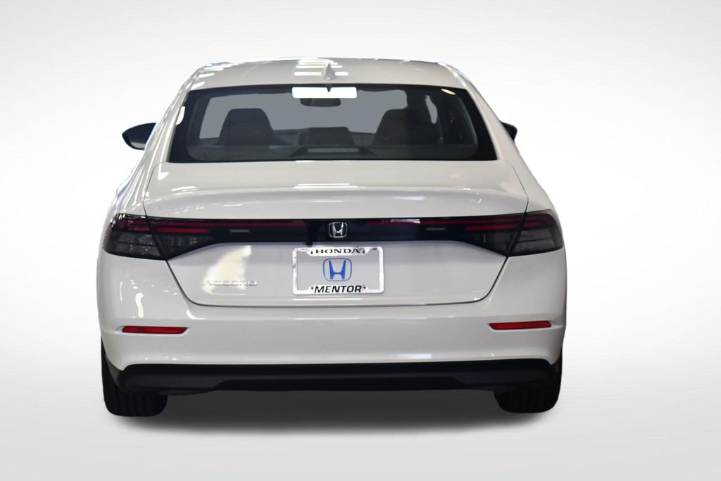 New 2026 Platinum White Pearl Honda LX image 6