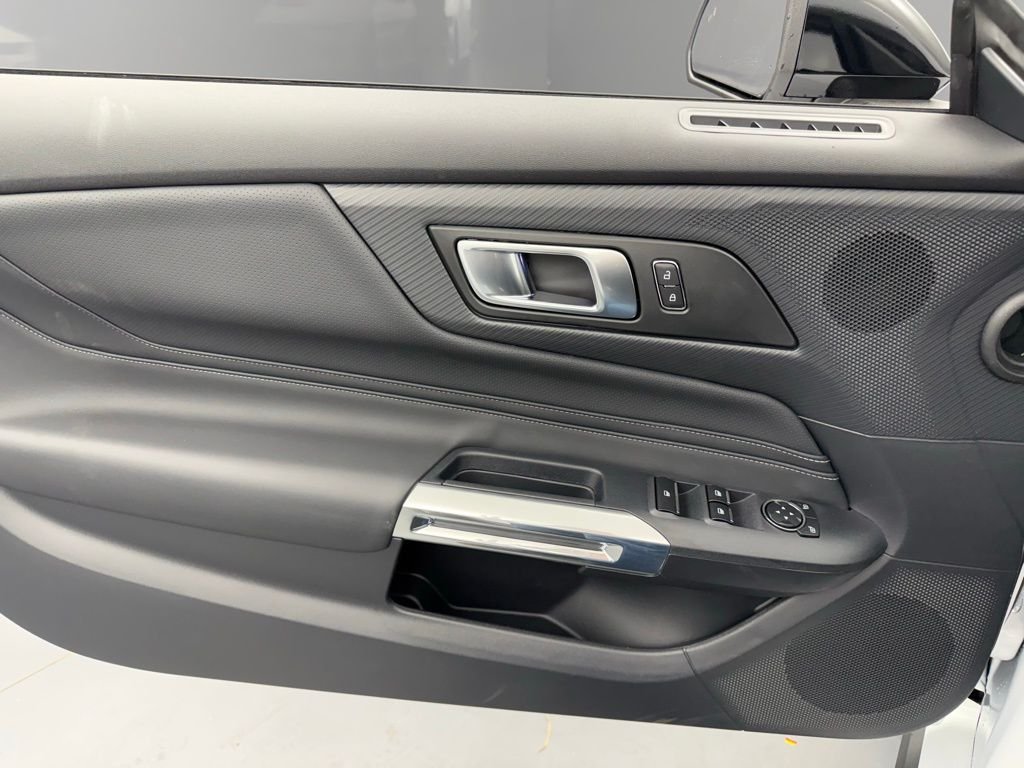 2025 Ford Mustang GT Premium Convertible - Photo 27