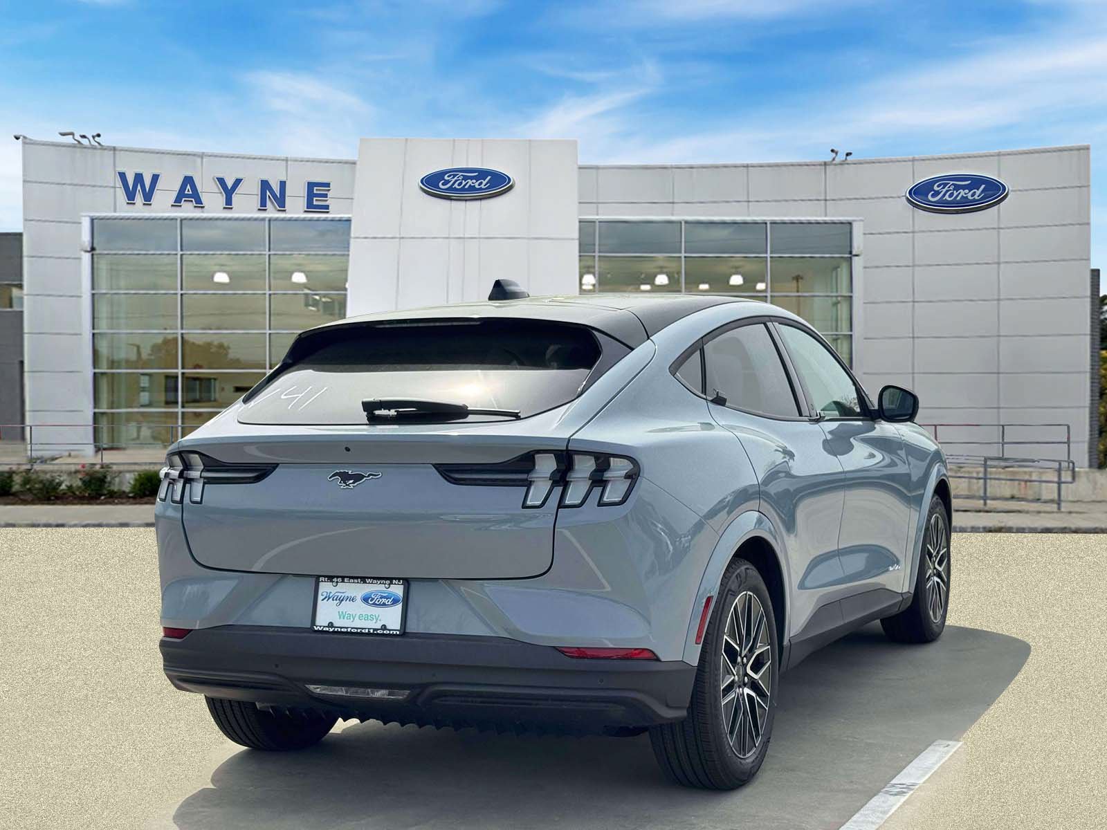 New 2026 Glacier Gray Metallic Tri-coat Ford Premium image 4