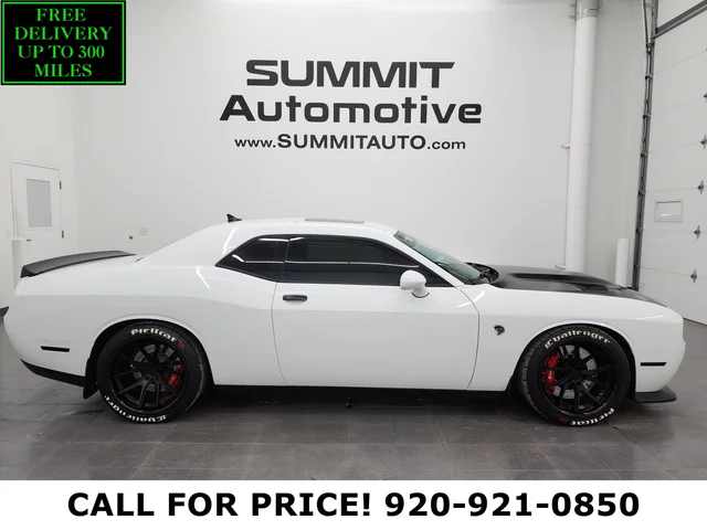 2017 Dodge Challenger Challenger Hellcat SRT Hellcat: SRT HELLCAT-AUTO-NAV-MOON-HEAT/COOL SEATS-HARMON KARDON SOUND