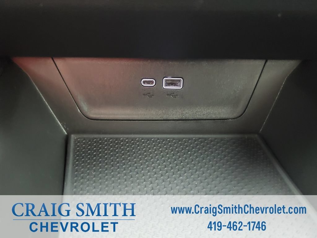 Used 2025 Sterling Gray Metallic Chevrolet LT image 28