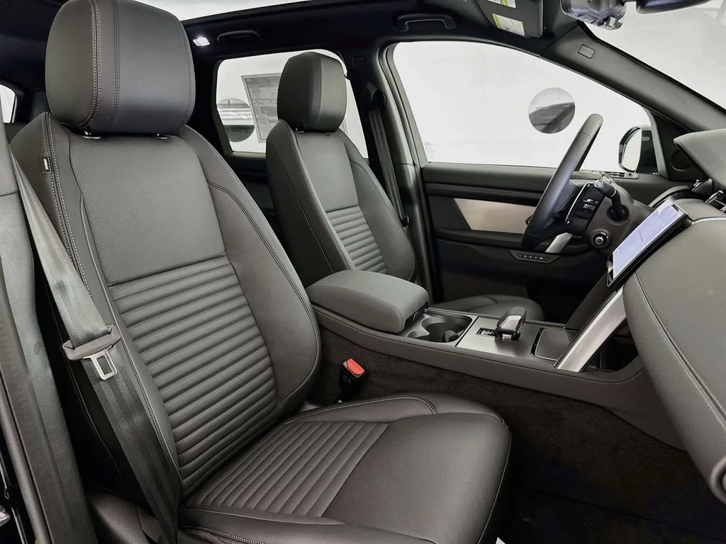 New 2026 Santorini Black Land Rover Landmark image 29