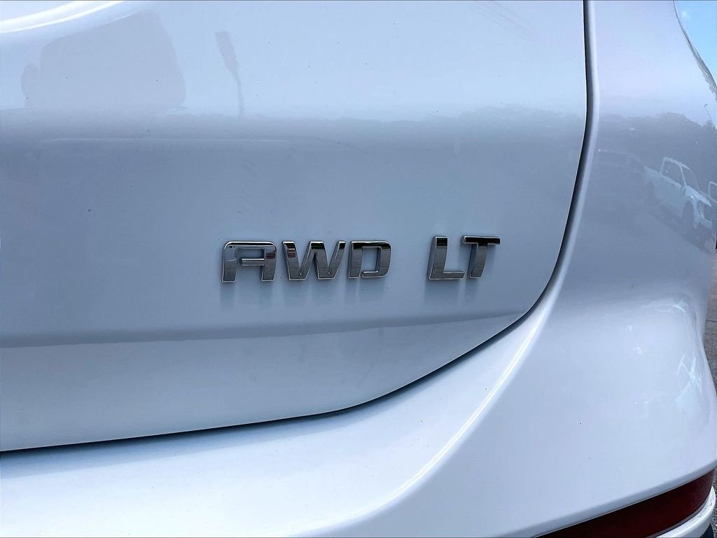 Used 2023 Summit White Chevrolet LT image 26