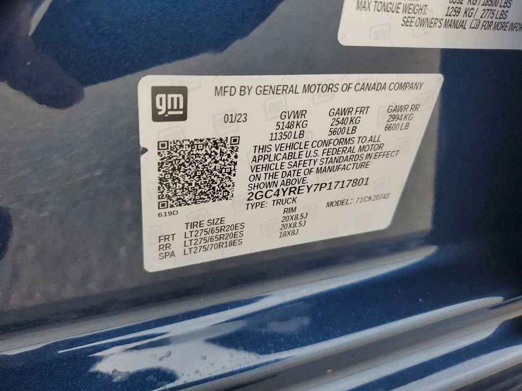Used 2023 Northsky Blue Metallic Chevrolet High Country image 23