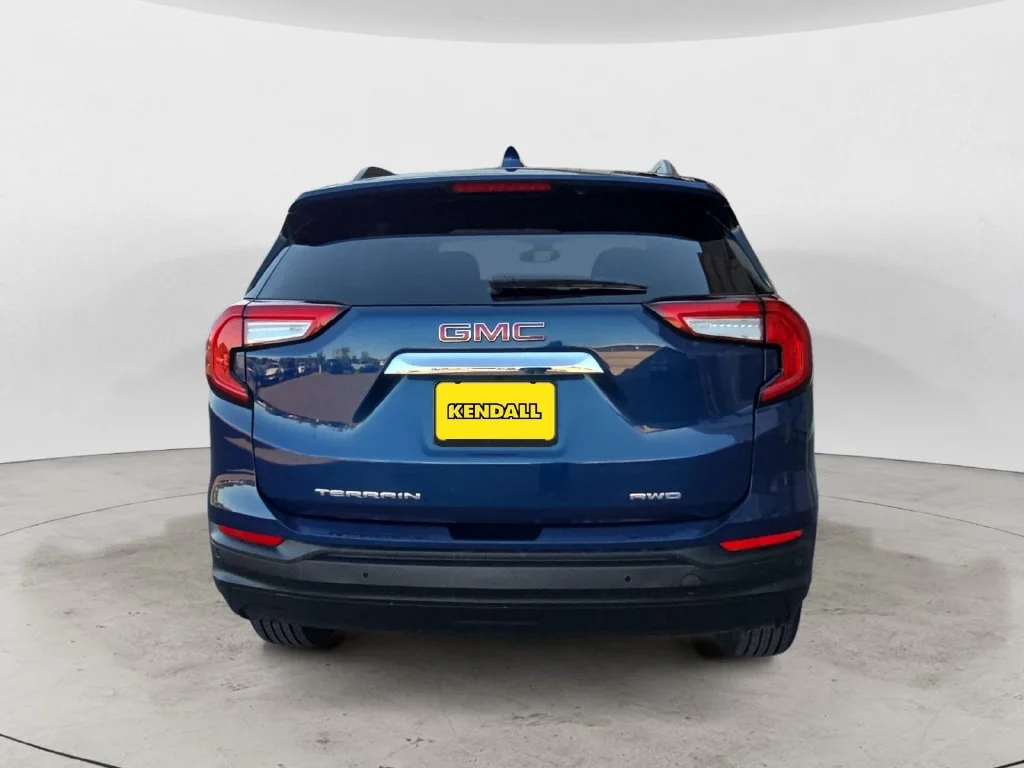 Used 2022 MARINE METALLIC GMC SLE image 10