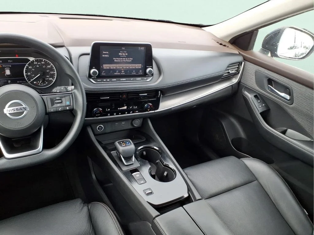 Used 2021 Black Nissan SV image 14
