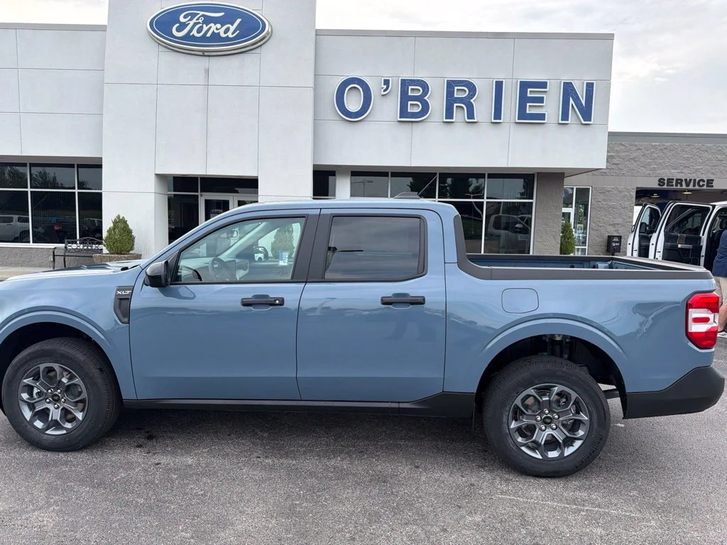 New 2026 Azure Gray Metallic Tri-Coat Ford XLT image 2