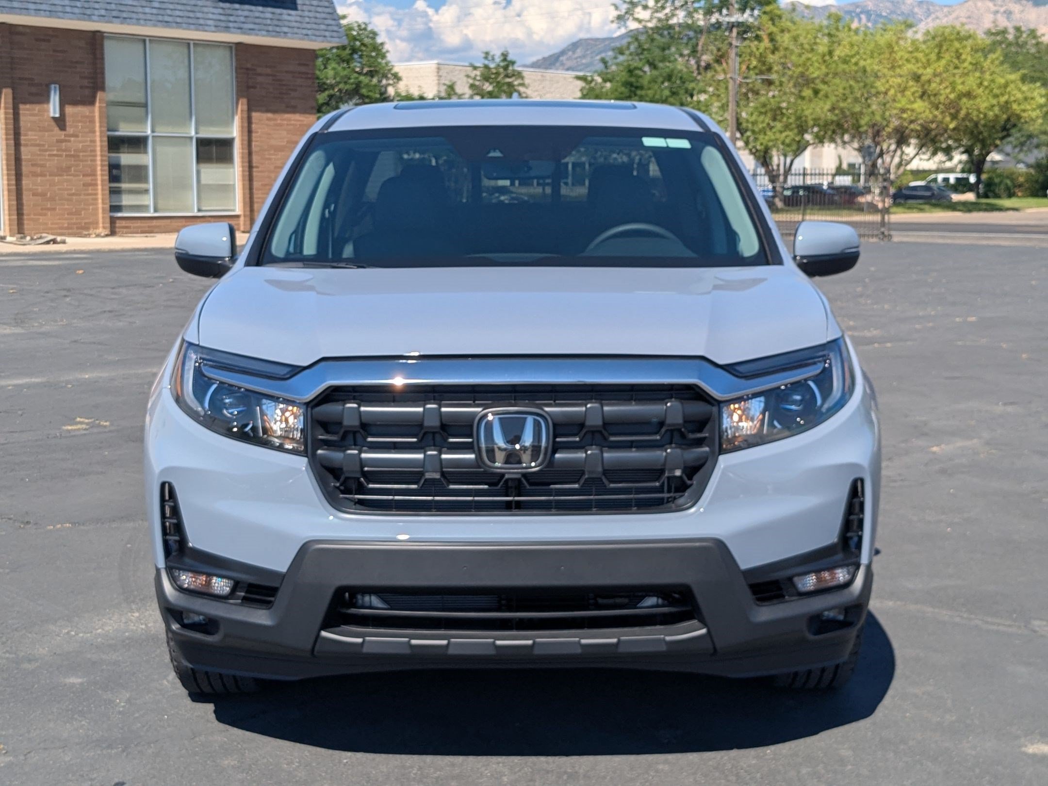New 2026 Sonic Gray Pearl Honda RTL image 9