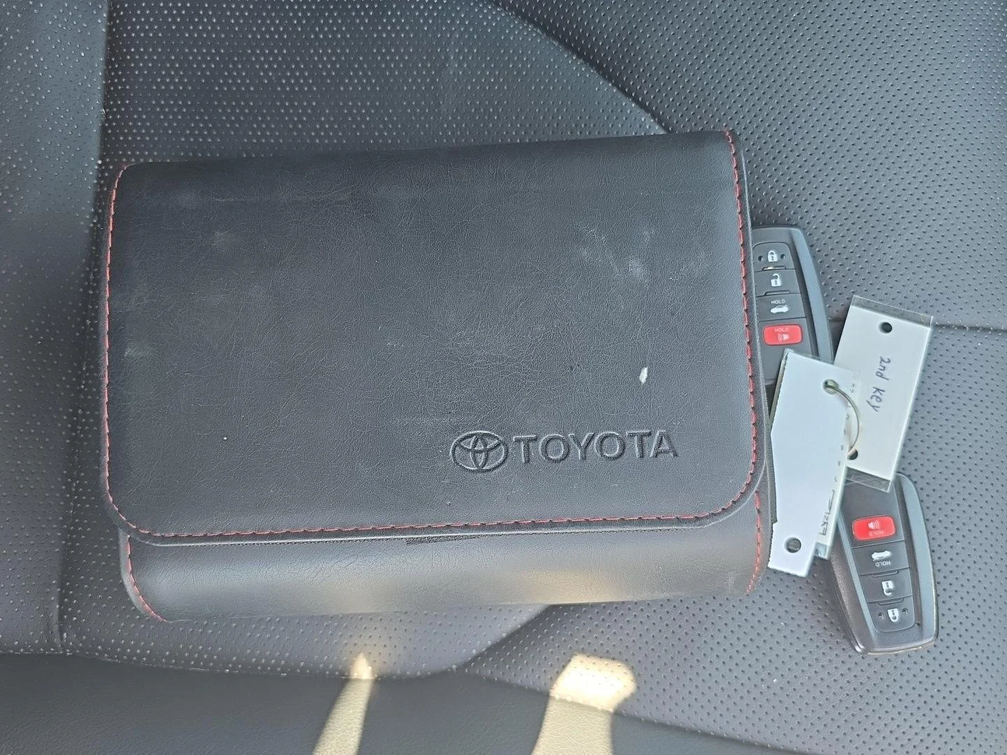 Used 2023 SILVER Toyota XSE image 3