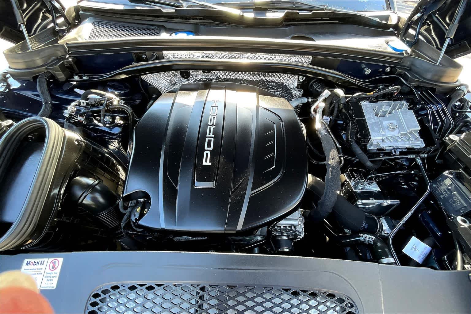 Used 2021 Night Blue Metallic Porsche  image 32