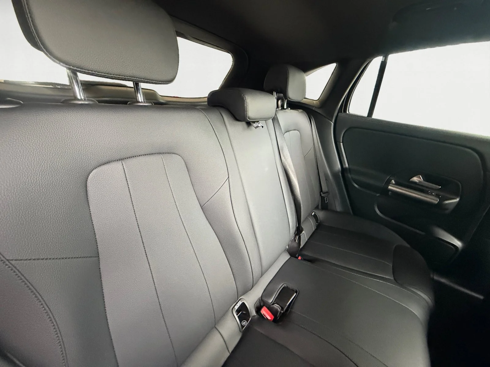 Certified Used 2025 Black Mercedes-Benz GLA 250 image 18