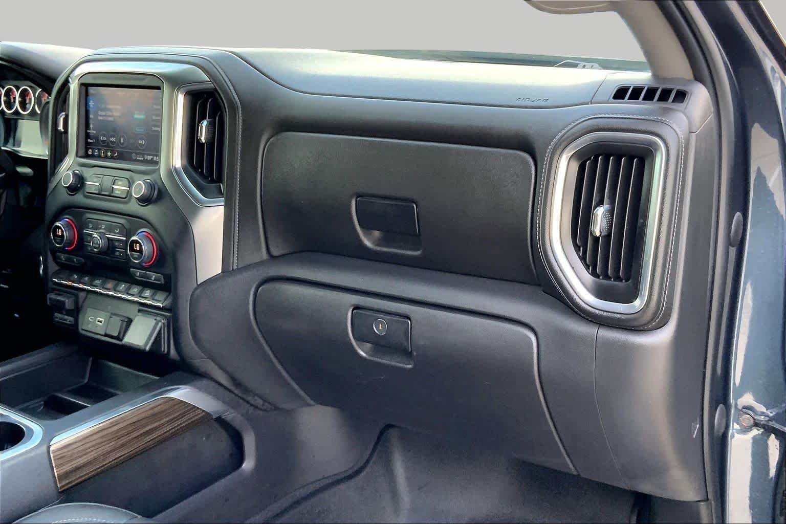 Used 2020 SHADOW GRAY METALLIC Chevrolet LT Trail Boss image 17