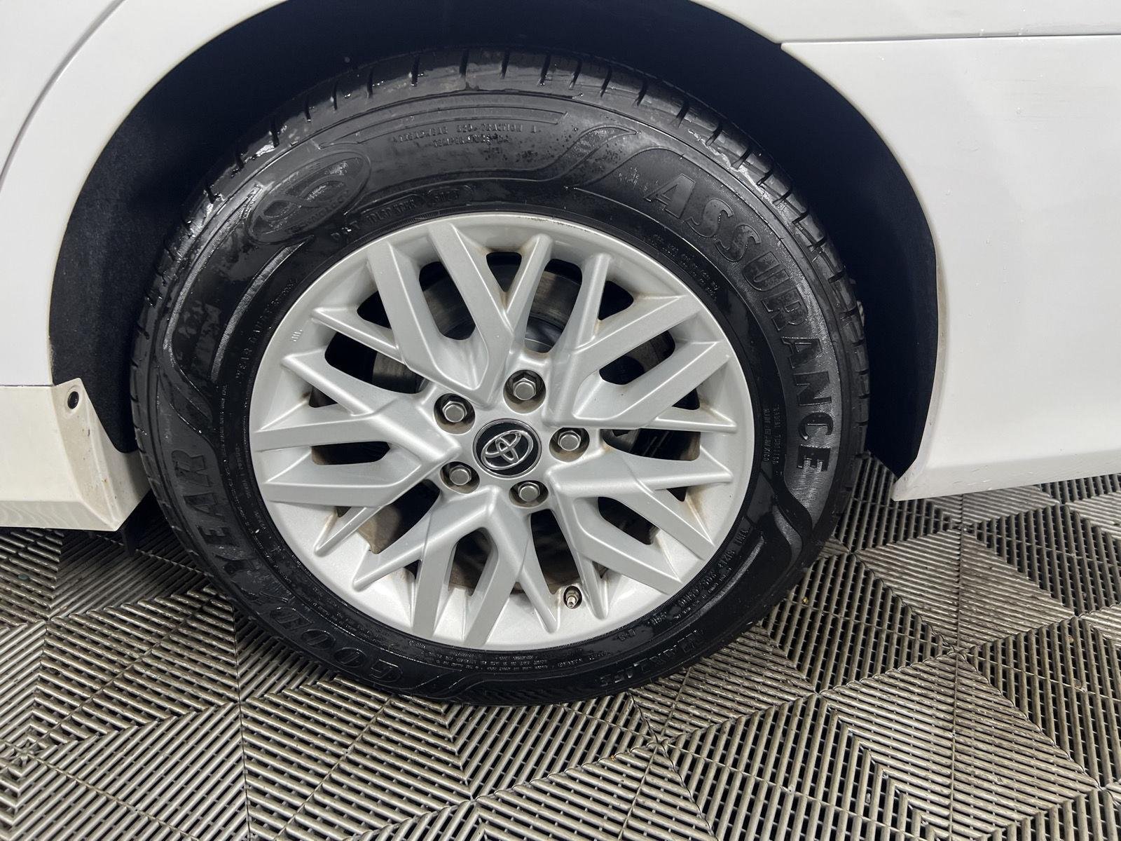 Used 2017 Super White Toyota XSE image 22