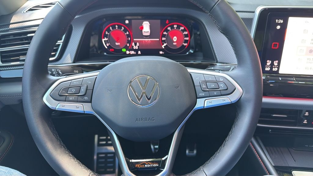 New 2026 Opal White Pearl Volkswagen 2.0T Peak Edition image 13
