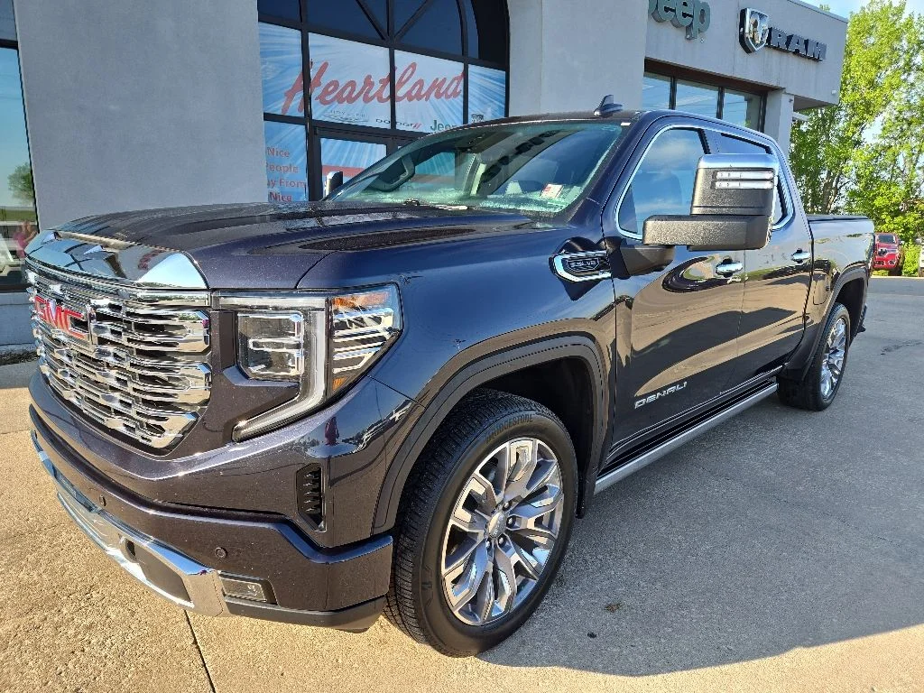 Used 2024 GMC Sierra 1500 Denali Denali with VIN 3GTUUGED8RG295240 for sale in Kansas City