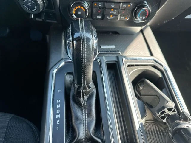 Used 2016 Blue Ford XLT image 22