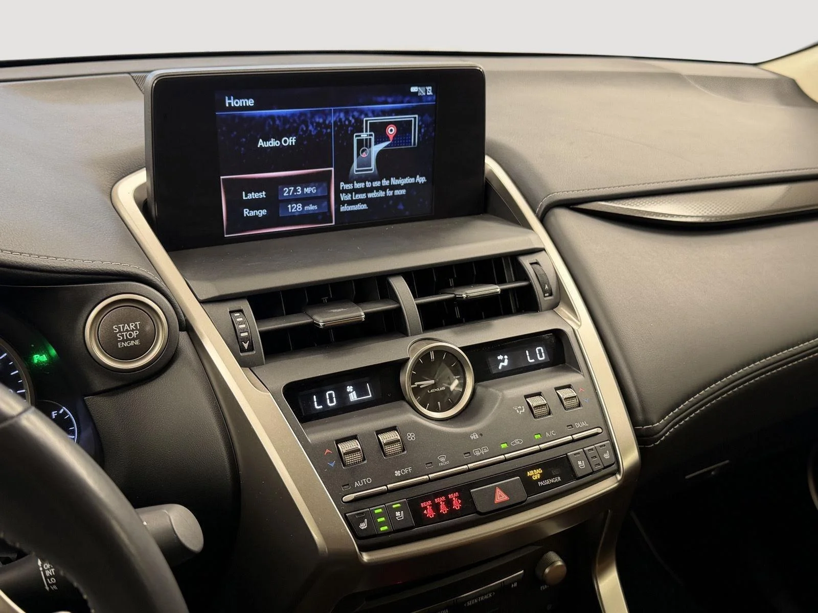 Used 2019 Eminent White Pearl Lexus Base image 5