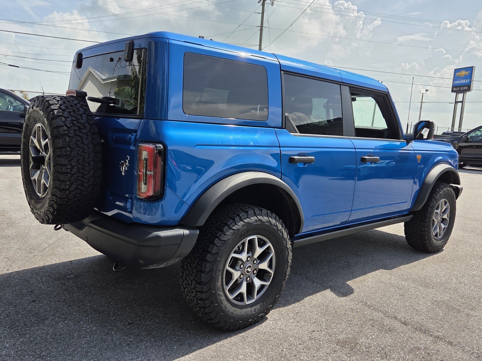 Used 2025 Velocity Blue Metallic Ford Badlands image 5