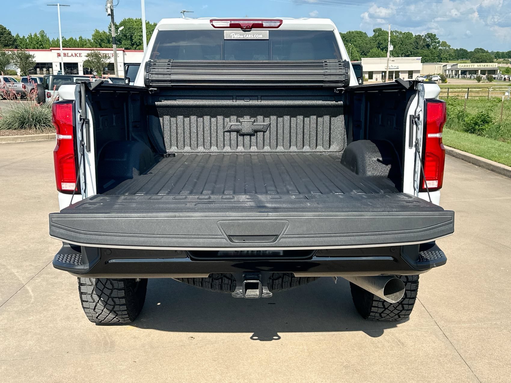 Used 2025 Summit White Chevrolet ZR2 image 26