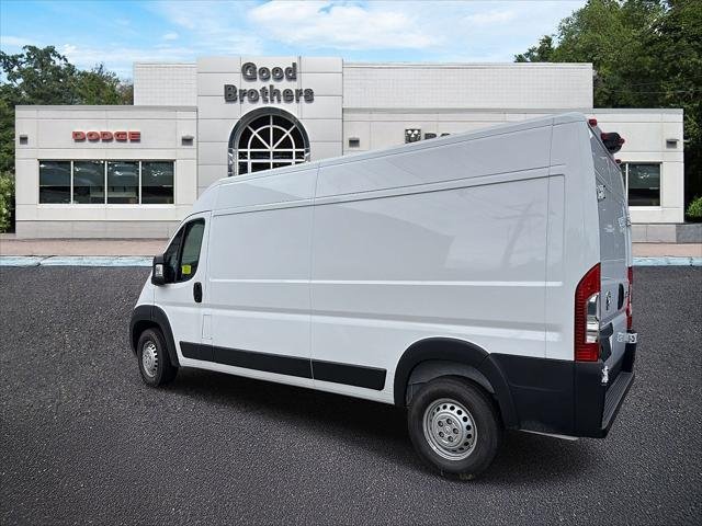 New 2026 Bright White Clear-Coat Exterior Paint RAM Tradesman image 2