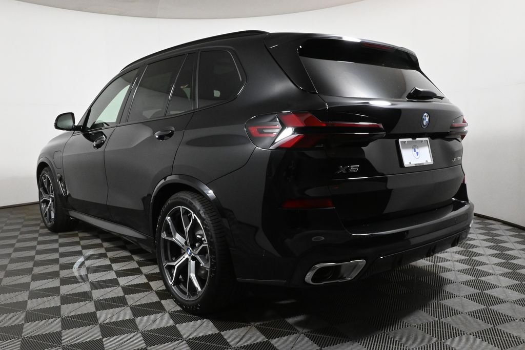 Used 2026 Black BMW xDrive50e image 5