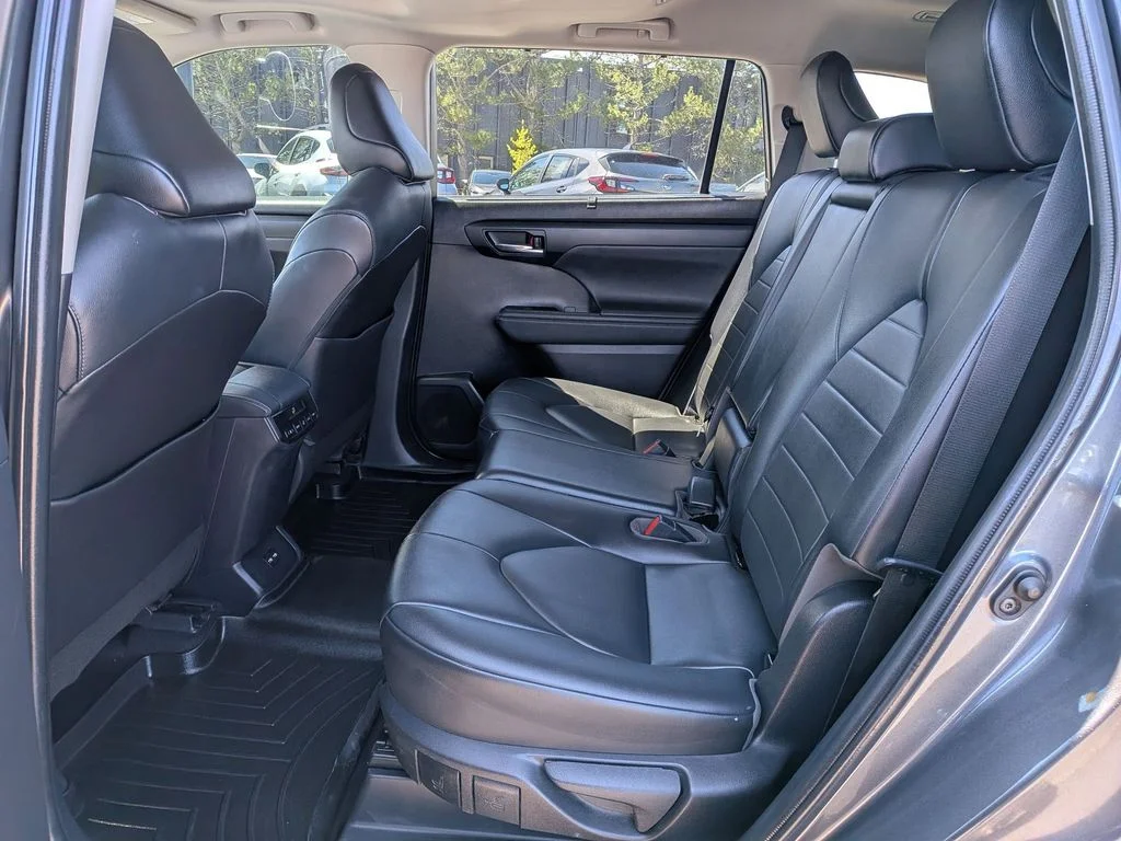 Used 2020 Gray Toyota XLE image 20