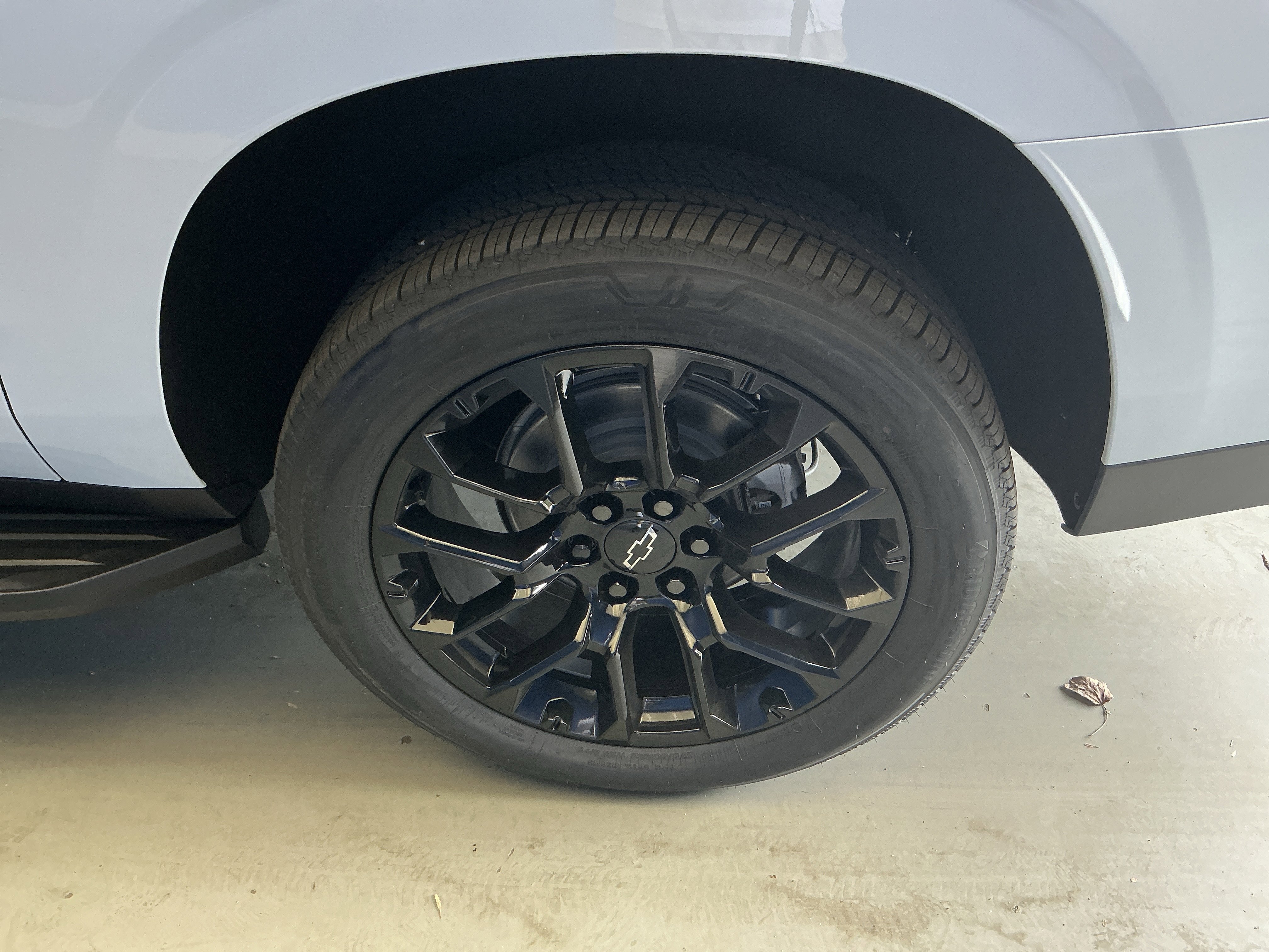 2026 Chevrolet Suburban High Country - Photo 8