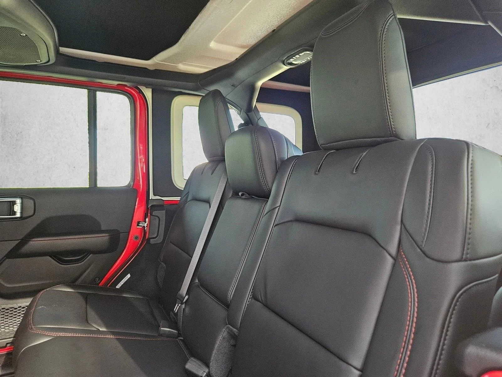 New 2026 Firecracker Red Clear-Coat Exterior Paint Jeep Rubicon X image 16