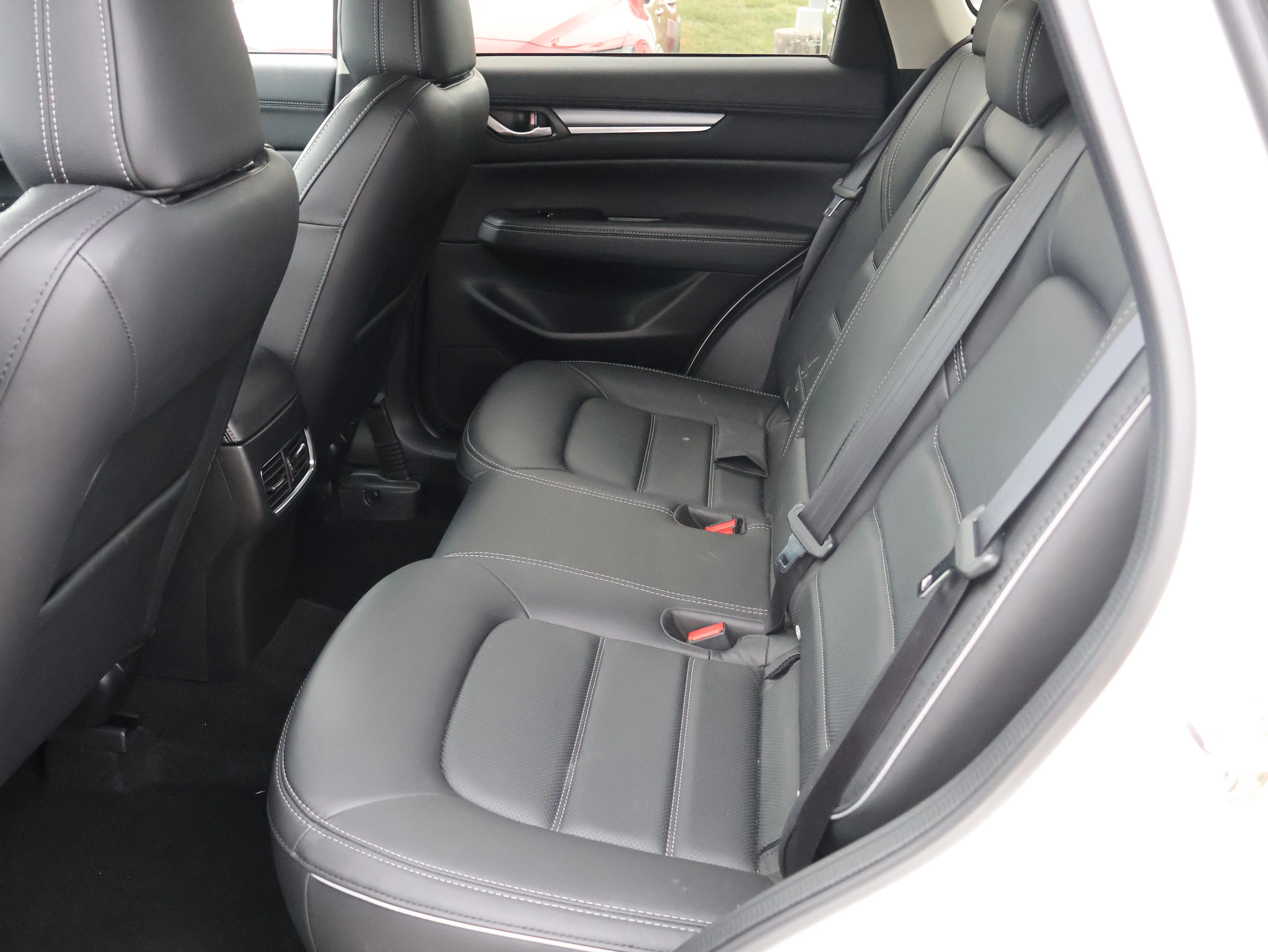 Certified Used 2025 Rhodium White Metallic Mazda 2.5 S Premium Plus Package image 10