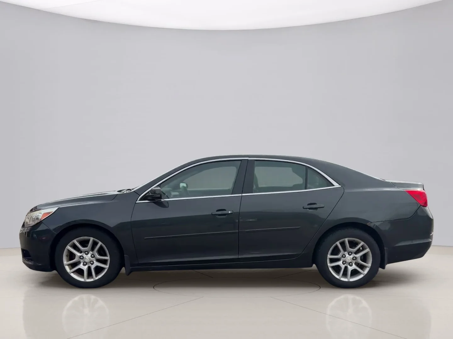 Used 2015 Black Chevrolet 1LT image 2