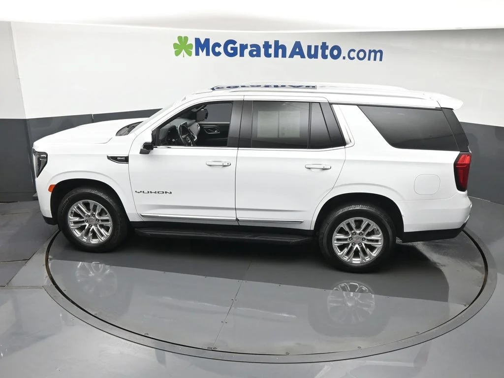 Certified Used 2022 White GMC SLT image 30