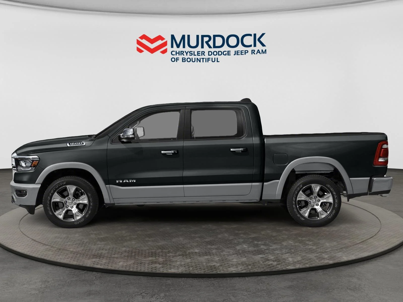 Used 2021  ram Laramie image 5