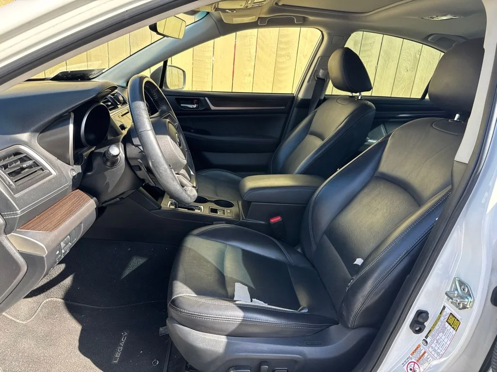 Used 2018 White Subaru 2.5i image 6
