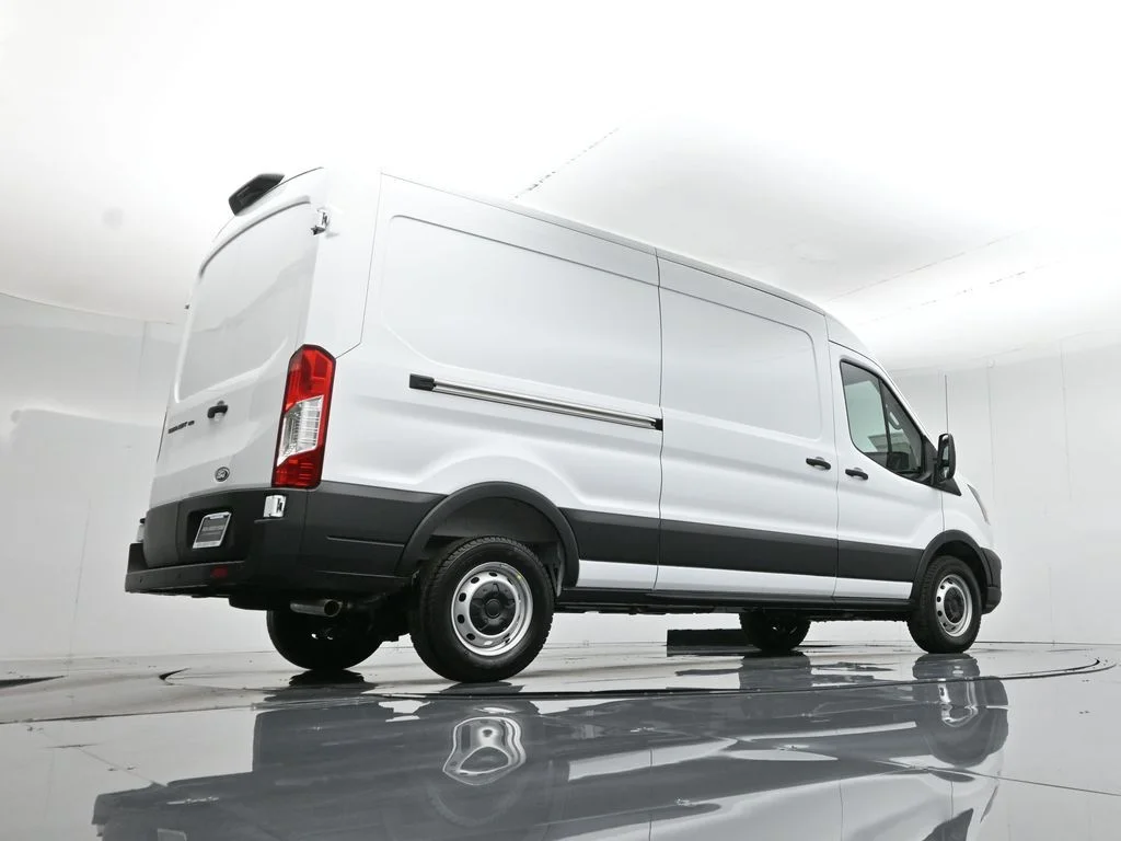 New 2026 White Ford Base image 44