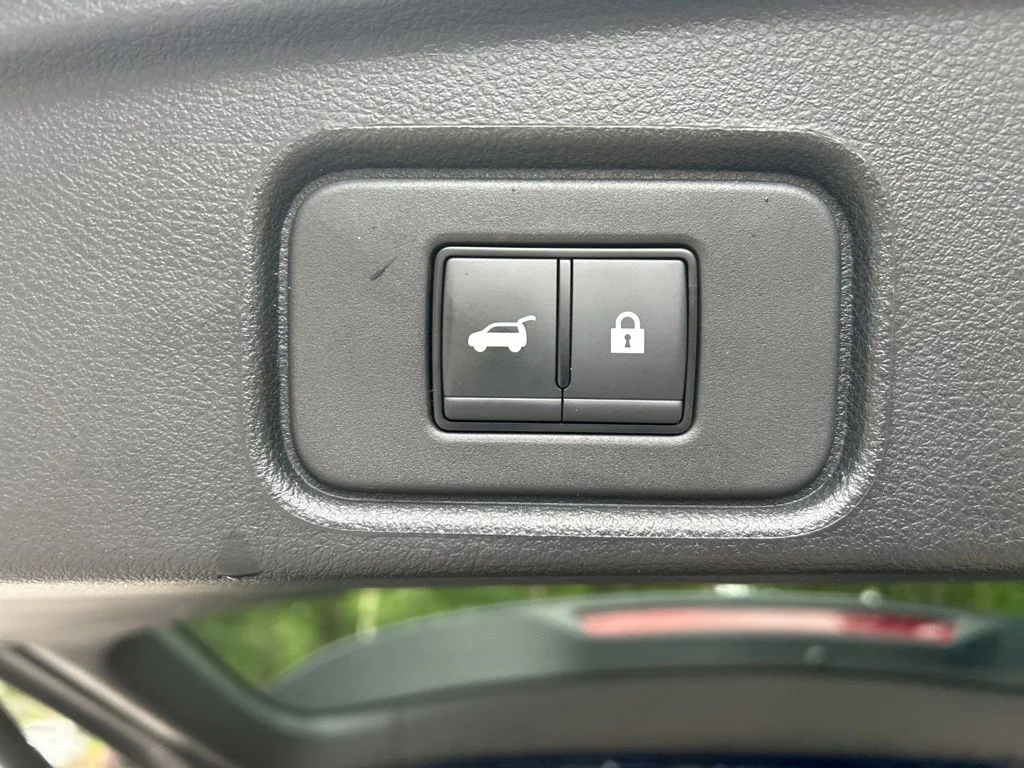 Used 2023 Blue Nissan SV image 34
