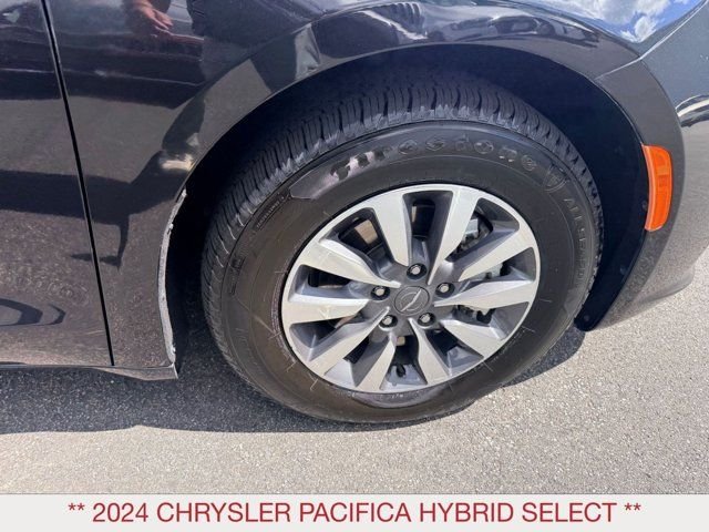 Used 2024 Black Chrysler Select image 8
