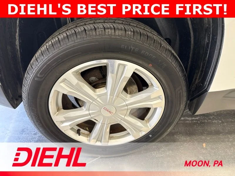Used 2017 White GMC SLT image 8