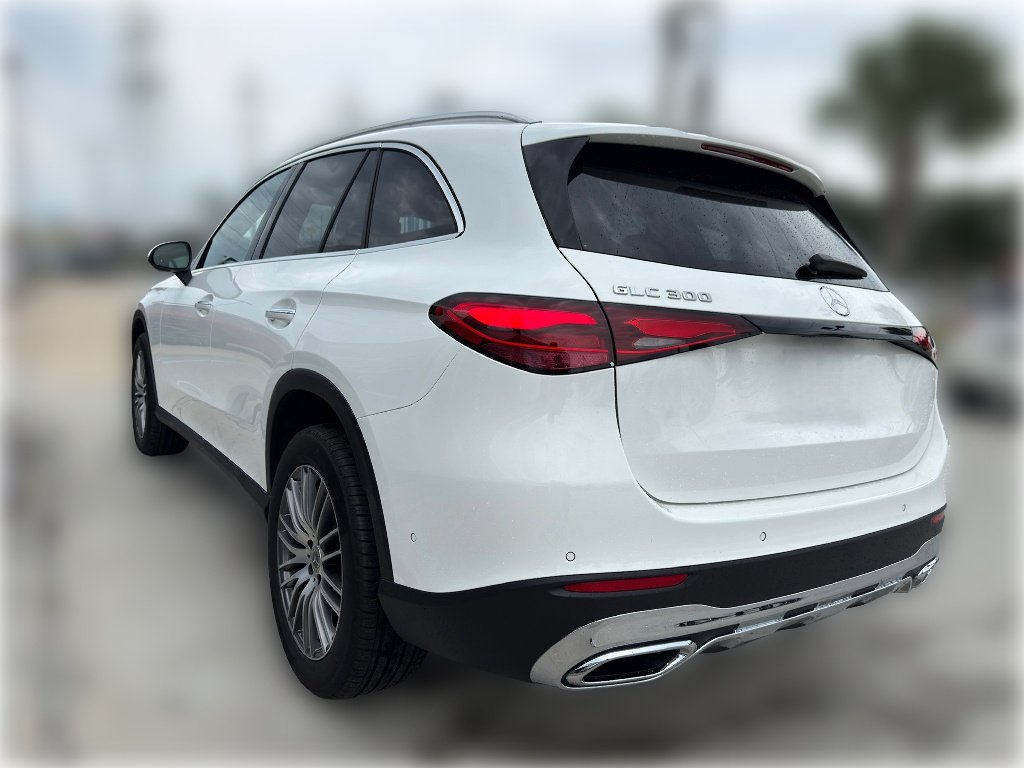 2025 Mercedes-Benz GLC Base - Photo 6