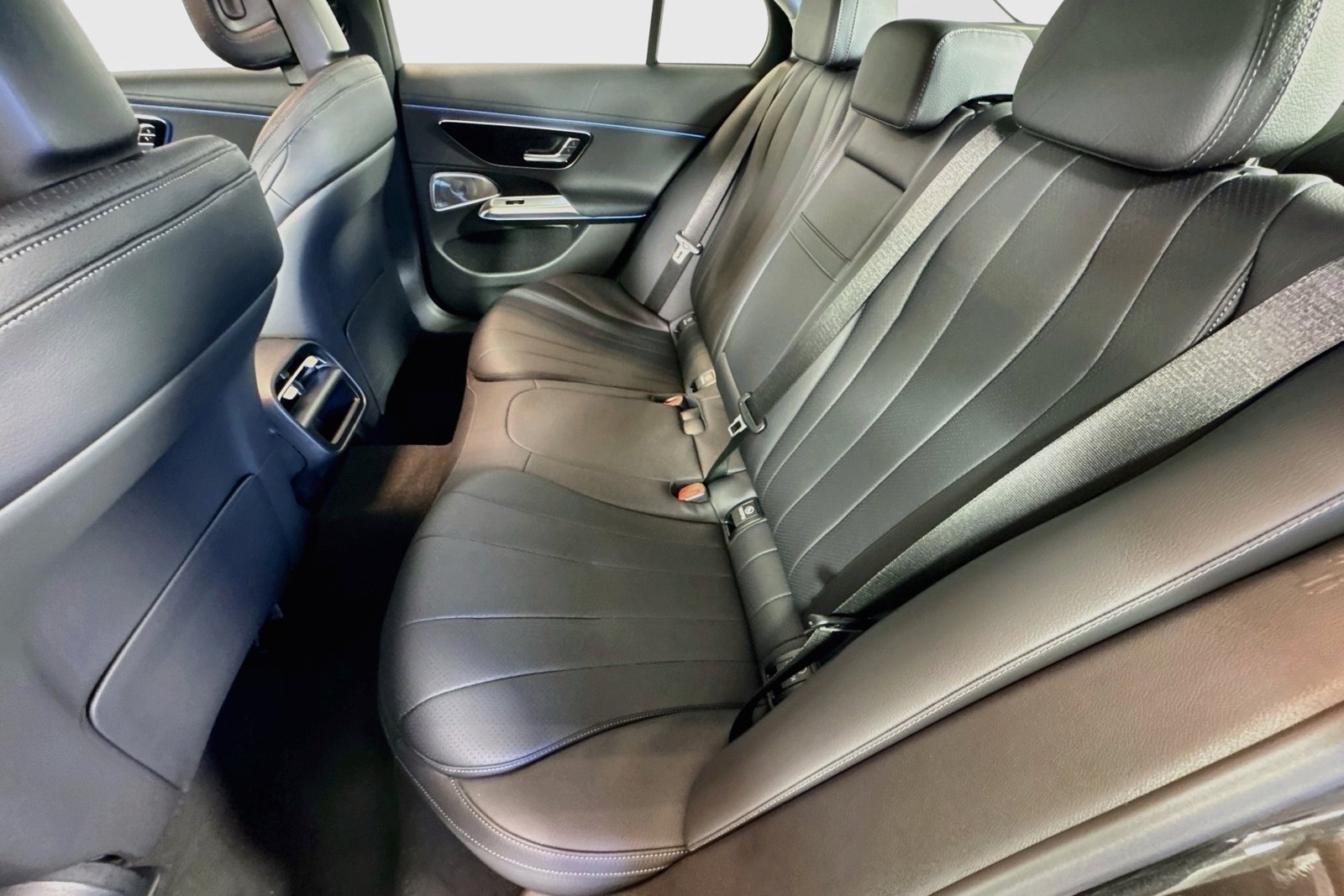 New 2026 Graphite Grey Metallic Mercedes-Benz E 350 image 22