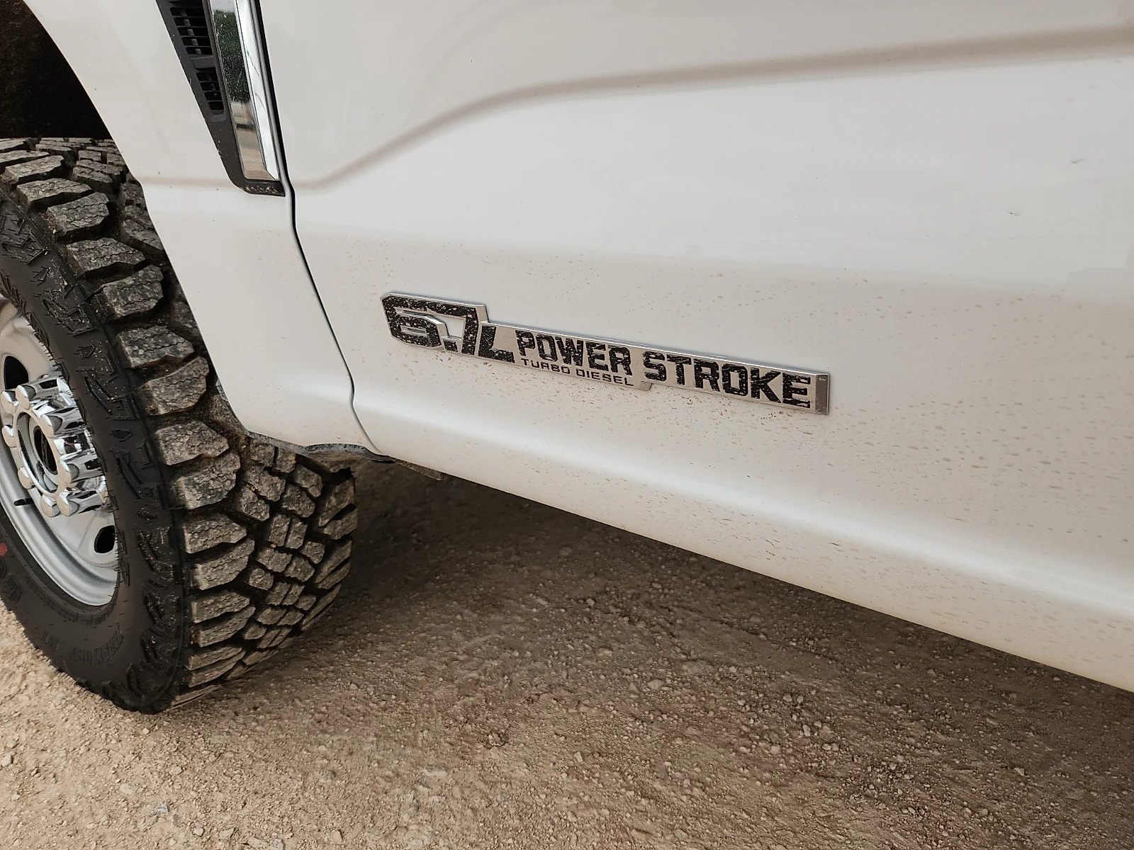 New 2026 Oxford White Ford F-250® XL image 11