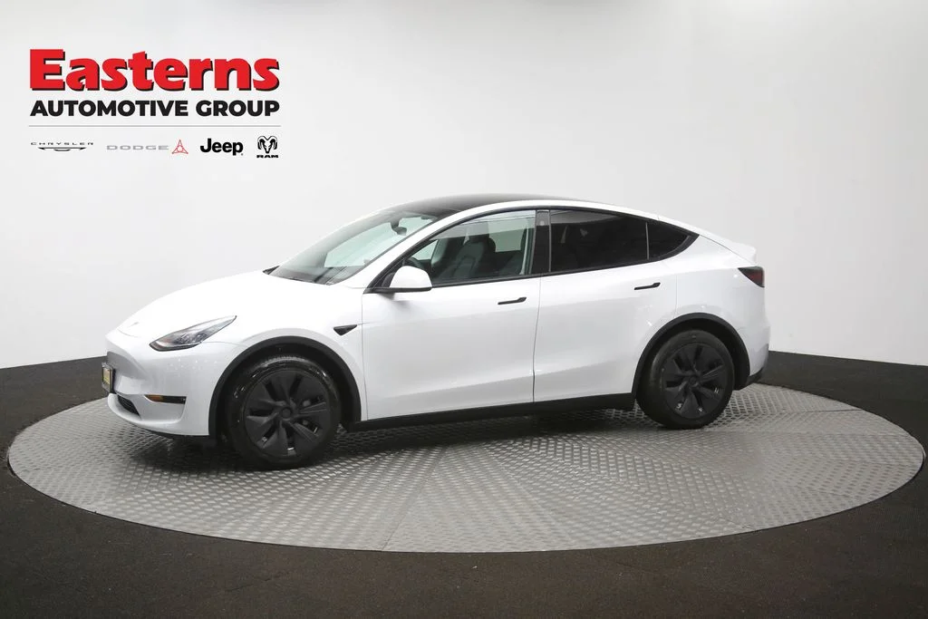 Used 2021 White Tesla Long Range image 51