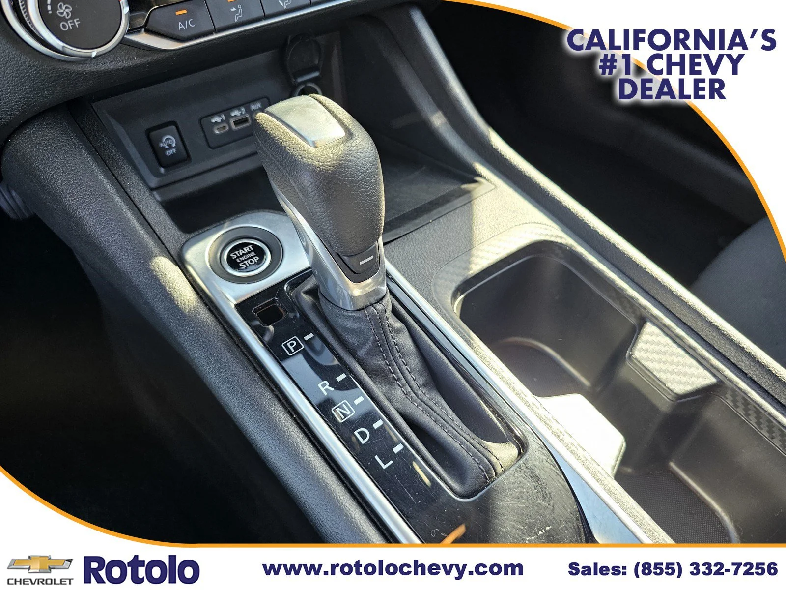 Used 2025 Rosewood Metallic Nissan SV image 24
